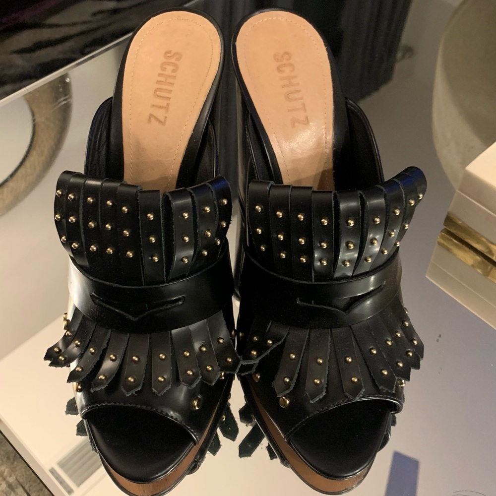 HOT studded SCHUTZ “Janny” Heel